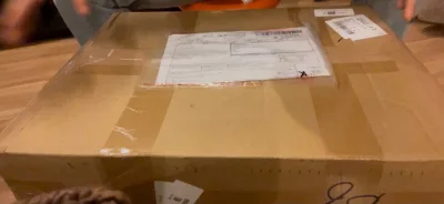 海运依旧很快，一个月就到了，对于东西比较重的来说运费是真的便宜一些，包装得特别好，很严实，没有加钱但表面的泡沫袋很多很厚实，东西完好无误，很愉快的体验