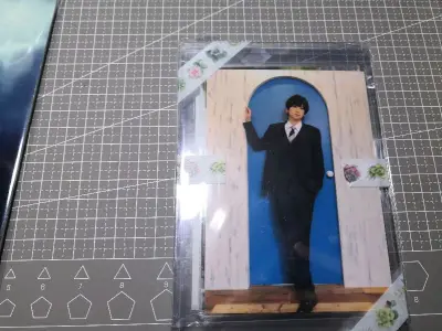 这一箱子也是小羊的谷，大部分都是生写，跟上一箱一起发货然后一起拿到，一天拆两箱谷简直不要太快乐！yhm的包装都很好，爱了！