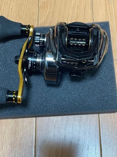 挖煤姬app界面简洁清爽，代购流程非常快捷，收费也非常合理，从仓库发货到我收到短短5天时间！体验感非常好！