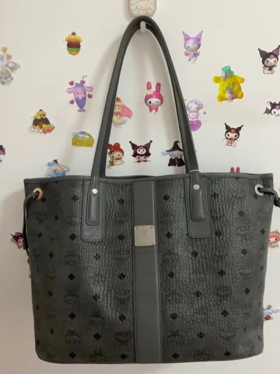 特别喜欢在挖煤姬陶一些中古包或者是一些新奇的东西，感觉非常的有意思，而且海运的话就像开忙和一样很喜欢这种感觉，所以说一直都很喜欢在挖煤姬上买一些奇奇怪怪的小东西，特别喜欢这种购物的感觉比较过来买东西有很多的兴起的体验，下次还会再来