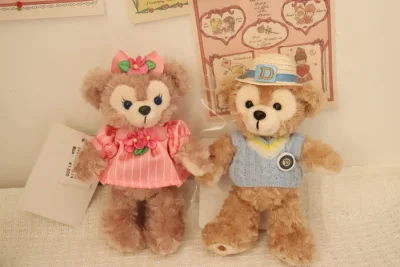 崽崽们的脸都很甜~而且和描述的一模一样~中古的玩偶也保存的很新 包装也棒棒 已经开始期待第二次挖煤的包裹了 