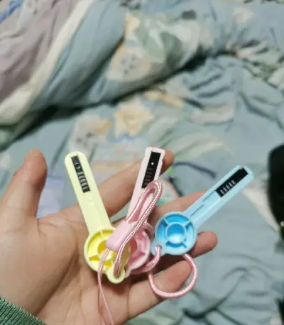 东西很早就到了，在等待收货的途中非常忐忑不安，这次我拿快递的时候特地和ems的快递员说，要求收到货。拿到之后，一颗悬着的心放下来了，东西被包裹得严严实实的。