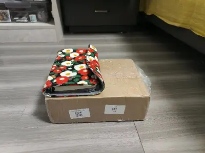 挖煤姬这次合单发货都很快，就是海关不做人，税了我好多，次次税，我都无语了。东西平安到家，谷子没有任何损坏，很开心