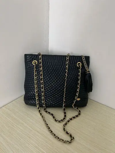 会一直一直挖煤的，大爱挖煤姬，挖煤姬是世界上最好最好的平台，挖煤姬的包包都非常非常的棒，我非常喜欢挖煤姬，爱你哦，希望我们共同努力，营造一个美好文明绿色的网络环境，买更多好看的包包