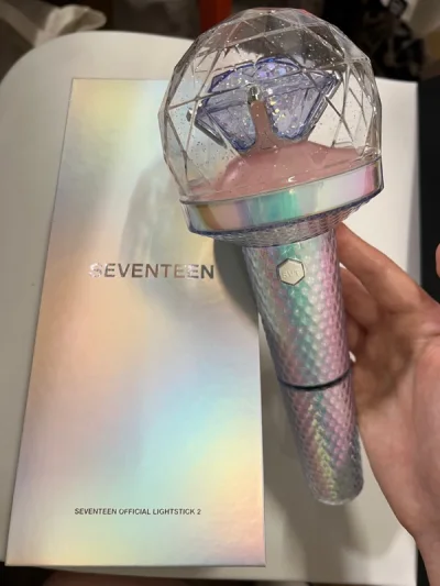 能切到全新的真的很幸运了 虽然价格高了点
运费和关税也交了好多
物流大概半个多月吧 还行 挺快的了
真的很喜欢 