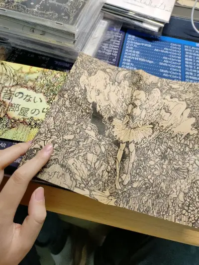 商品特别新，包装非常好，发货速度很快，东西完好无损的收到，挖煤姬]的客服服务很到位，解决了很多问题，这么快的发货速度让我很快上手体验到喜欢的物品，赞! ! !