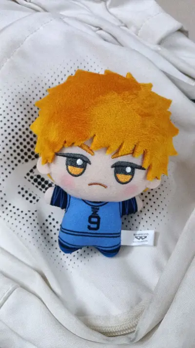 大満足のショッピング体験でした。包装がよくて快適です。人形に香水をつけたのか、いい香りがします。とにかく、あなたは私の大好きな売り手です！