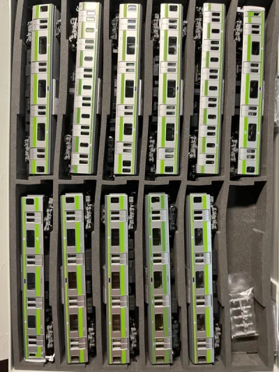 第一次海淘，经验不足，物品价格美丽，不足是时效太拉了，还有就是暴力运输，掉了一部分零件，好在都在盒里