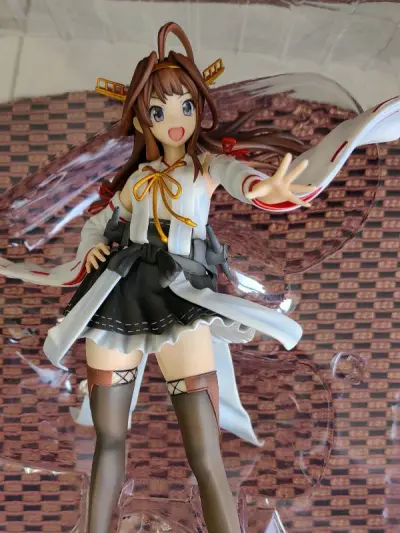 这次的舰娘很惊喜 拆封以后意想不到的大 感觉我的柜子有点装不下 老妹子也很香 现在买的越来越多 一面墙被手办占领了 满心欢喜 现在真的离不开挖煤姬了