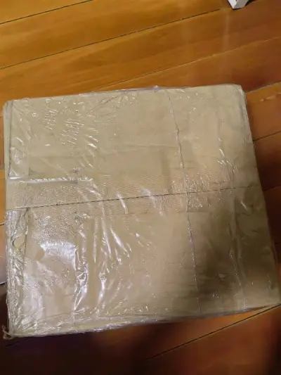 这次用了竹蜻蜓寄一些小立牌和文件夹，包装还是一如既往地好，物品都没有损伤，物流也很快！还会继续支持挖煤姬