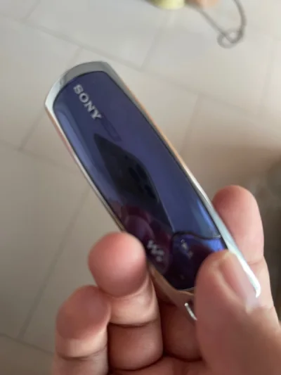 三月十五号左右下单，五月收到，过程有点儿长。收到后包装很好，连电脑提示USB不稳定，后来看贴吧格式化了之后顺利连接，音质很棒，电池续航还可以，周六又连电脑冲了一下，听到周二晚上，剩一个点，乐观估计大概在十小时左右吧