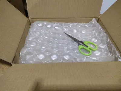 还是选择竹蜻蜓
第七单还在路上
泡泡纸很多
盒子很厚很结实令人安心
ybsc好米好米，回过神来已经堆了那么多周边