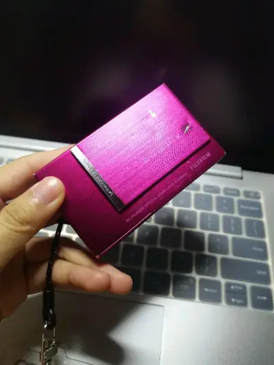 这次不小心电池超过数量，只能走海运了，用了20多天，相比之前有一点点的慢，但是拿到的机子都可以使用功能正常，这里要感谢下挖煤姬的工作人员，包装的很结实，超赞?。