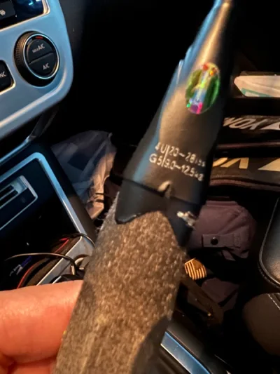 怀着忐忑的心情买了一次，算完税费和运费其实和国内差不多。商品照片太少了，瑕疵没有很好的体现出来，实物到手之后觉得还可以，可以接受。