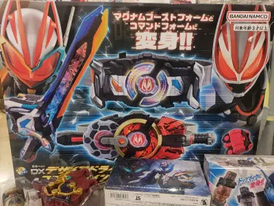 这次EMS也太快了吧，居然一个星期不到就到手里了，成色也非常新，没有缺件没有盒损啥的，开始期待下次购物了。