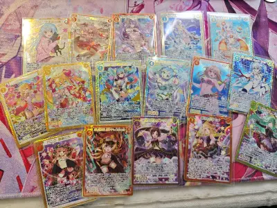 挖煤姬改版之后yyt终于可以购买1000日元以下的卡了 方便了巨多 可以看出挖煤姬和yyt合作的越来越好了
这次到了16张隐藏r 都是便宜的看画卡 非常推荐
挖煤姬包装似乎也做了更新 把yyt送货时附赠的纸板去掉了。但没伤到卡。很用心