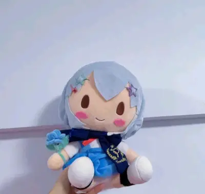 等了好久终于成功送达，还是很开心的，fufu也很可爱，价格很便宜，良心卖家，商品描述很真实，下次还会买