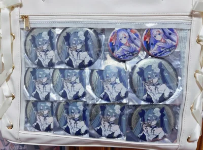 收到货了,包装很不错,一点损坏都没有 快递从发
出到手7天 真的很满意这个速度 店家很好 很耐心的说明面单问题,这次按客服小姐姐的建议来写
完美的通过 没有被税到.靠谱.汇率很实在.没有其他的隐藏收费 完全的透明 任何问题都能咨询 而
且客服很快回复 专业