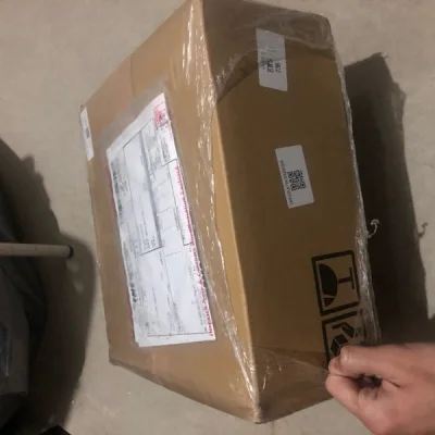 最近发的货又比较密集了，在邮局也积压了许多，取完货，通常也不急着拆，有时间了也许都是一周之后。
我相信如果累计算一下海淘的钱，一定非常可观，痛并快乐着