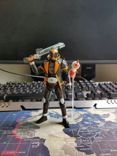 五一期间rakuma有手续费减免优惠，便第一次在该平台购买了这个，5月6号购买到5月20号到手，两周时间比疫情期间快多了，但到手后发现这个卖家真的很不讲究，模型布满灰尘不说，盒子还被压得不成样子，以后购物真的要选择照片发仔细的卖家，这种只有一两张照片的卖家真的要避雷...