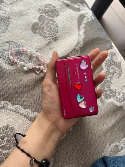 真不错，拍出来的照片我都很喜欢声音也很可爱，造型也是第一次来的软件买东西，居然这么顺利，看到小红书上很多人踩雷，我还害怕不会不会被骗