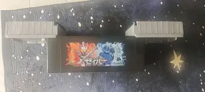 国内很少见的假面骑士圣刃零食包收纳箱，一直想要但国内一直没货，这次在日本朋友帮助下找到。真的很大，比我想象中的还要大。包装很坚固，很痛快