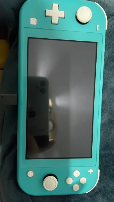 成色嘎嘎棒，虽然是2019的机子，但是的确保存的不错，还是箱说全。物流很快，挖煤姬包装是真好，这个必须夸一下