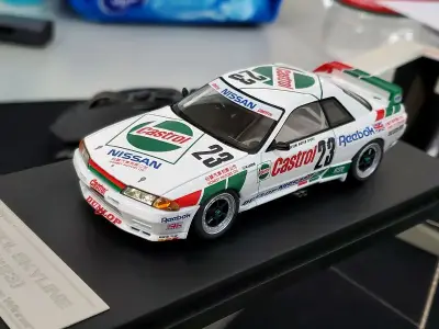 心心念念的R32最强题材，长谷见昌弘座驾，1990年澳门GP东望洋赛道巨大优势夺冠，第一次让世界看到了亚洲速度！
另外又以合适的价格收到了一套1998年勒芒24小时保时捷911 GT1冠亚军套装。嘿，真不错。