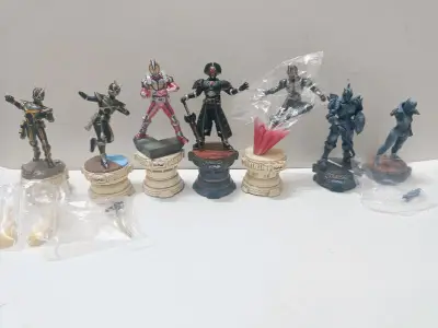 挺不错的，一直想要套国际象棋系列的假面骑士，没想到给我买到了，超开心，主要还是全新的，快递过程中也没有损坏