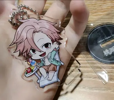 在挖煤姬上买到了喜欢的冷门番谷子。拿到谷子的时候真的超级开心。樱花妹的信封什么的也都很好地保留了，可以看到她们可爱的手写字体，东西也包装的非常用心，箱子里垫了很多防撞的东西，安全保护措施做的非常好，同时也安全地保护了谷子，没有破损或者是变形的情况。总之是一次很开心的...