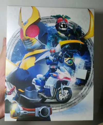 偶然间在骏河屋看到亚极陀和忍忍者的TV版第一卷的初回限定版在搞限时促销，价格美丽，果断下手，走的ep航空也非常给力，有机会继续冲@