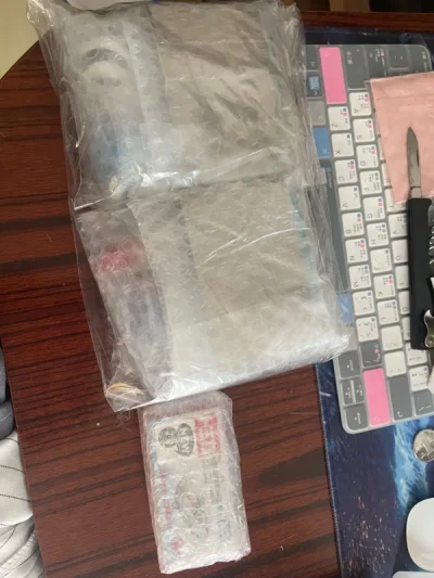 依旧是竹蜻蜓，费用便宜，物流到的还挺顺利，
东西保护的很不错，很满意，
然后都完好无损，真的十分惊喜。