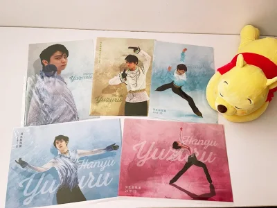 怎么可能存到钱呢，追星怎么可能存到钱呢～
挖煤姬的直接购买非常快，秒切。
对于好价谷子尤其是我的命门——文件夹真是趁手利器。
日圈小姐姐谁能逃得过被文件夹拿捏的命运呢……
但是合箱费用真的头疼。?????