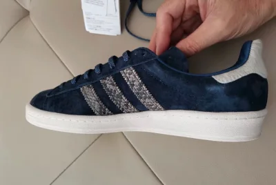 整体评价商品品质跟店里的一模一样，店里的卖上百了，这家店鞋子底子很软，透气。总体来说都很不错穿上非常合脚，气质也出来了，穿了之后很舒服，各种百搭，很喜欢。已经又买了一双了呢，真的很棒的鞋子。