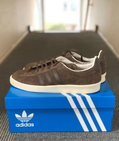 买回来穿了一下，真的很舒服，还在纠结的可以下手了，不会后悔的版型风格特别百搭搭配建议百搭呀，怎么都好看舒适度真的很舒服，还在纠结的可以下手了，不会后悔的