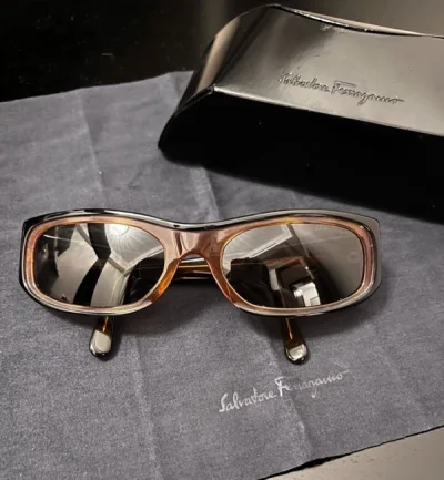 商品收到啦！真的非常喜欢嗷！
物流也比想象中的快！
整体购物体验很不错，软件设计的也很人性化～
希望可以经常淘到自己喜欢的商品啦！