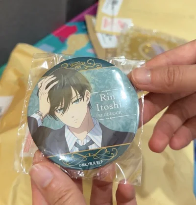 切到了好价吧唧和可爱的一番赏娃娃，可惜太着急合单回国了，错过了挖煤姬五月的合单优惠活动qvq不过走竹蜻蜓物流也很划算。