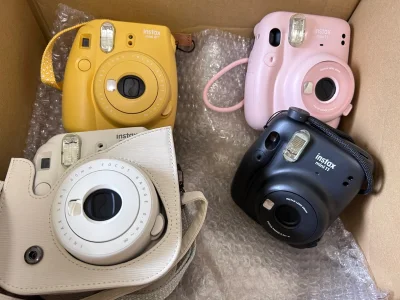 依旧是cheki！两台9两台11，11里最好看的就是粉色，9里最好看的就是黄色，太美啦，还有挖煤姬的包装赞赞赞，箱子质量也好好，很有质感，太喜欢了，想要箱子链接…….