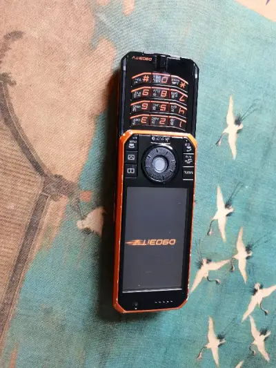 日本煤炉真是个好地方，而挖煤姬就是代购利器！这次通过挖煤姬，帮一个朋友买了几个手机和手机模型。比在国内某二手交易软件买划算多了。朋友收到后很满意，说以后就选定挖煤姬来海淘了！