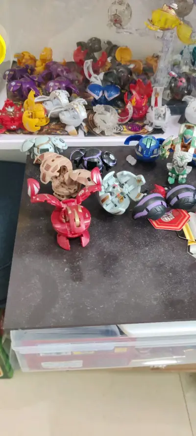 以前总是想海淘，但是苦于没有途径。后来偶然知道了挖煤姬这个软件，可以买到很多过去的老玩具，简单方便快捷。真好用。