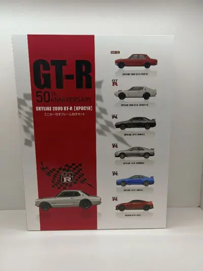 国内找了好久，总算是收齐了不容易，也不知道这个系列套装还有没有缺的，玩来玩去还是京商老车香啊，