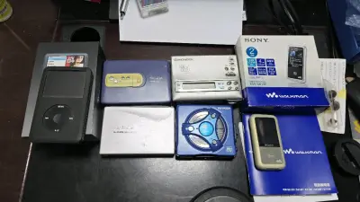 这一单很便宜，先锋md测试播放正常，夏普通电不读，两个磁带机还没更换皮带就没试，iPod要更换电池了，mp3数据线还没到手也还没测试。很划算的一单，挺满意