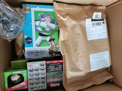 这是第二次走海运，主要是手办等东西太重，走EMS比较贵，走竹蜻蜓和ep又容易被限制～
上一次走海运从发货到收货耗时25天，这次慢了5-6天，但还在可以接受的范围，毕竟价格便宜??
值得一提的是挖煤姬打包还挺不错的，从来没选过包装服务，仍旧会给放足泡沫纸！至今还没有因...