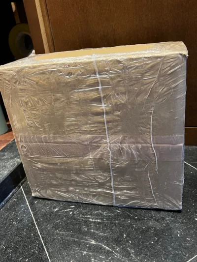 还是挺喜欢用挖煤姬的，长期以往总是要买一些小物。包装十分靠谱，至少没破过箱子。还是会经常回购的。最近买了点抱枕玩偶，又是一箱要来到