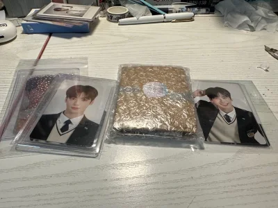 这次速度满了点，不过东西都安全到达了，很完整，没有缺失，挖煤姬的包装不错，每次到都不会损坏的盒子，小卡也很好