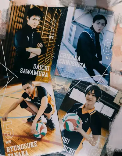 到手后真的真的特别好看特别好看！包装的很细致，每一张都超级新！美晕了，感觉照片都是香香的！一直期待了很久，这次照片到手后感觉他们真的就站在我面前，真的真的超级超级棒惹！很开心的一次购物！耶！