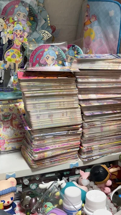 卡片保护的很好，卡带也保护很好，周边很新，物流也很给力，顺利到手，希望下次也能那么快，谢谢挖煤姬提供那么好的服务，继续买买买！！！