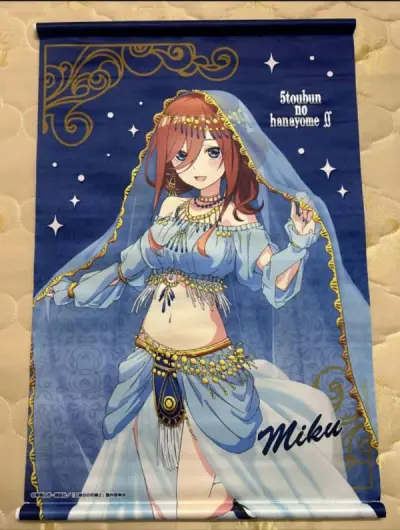 感谢挖煤姬 千夜一夜无语 多少人的梦寐以求的挂画 非常巨大 非常华美。质量非常好 不得不说日本的设计真的可以。质量肯定是我们中国