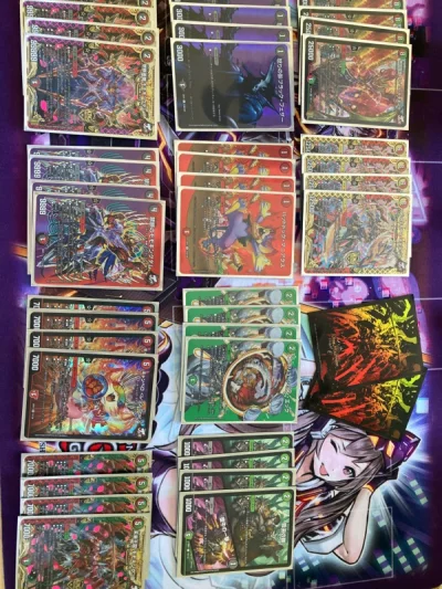 一天收两个快递还是很爽的！龍覇爆炎最近便宜了不少，忍不住就买啦，里面自带卡套和说明书，对初学者还是很好的。