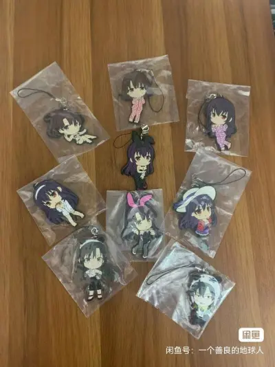 这次是在煤炉上买了很多路人女主的色纸，过来以后品相很不错，而且切煤速度也超级快的，下次还会再来的，希望有好价。